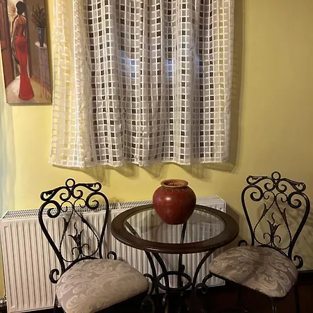 θόλος Guest house Valtessiniko