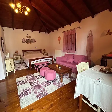 θόλος Guest house Valtessiniko